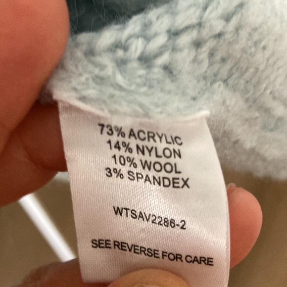 Sweater with ruffles - Picture 3 of 4